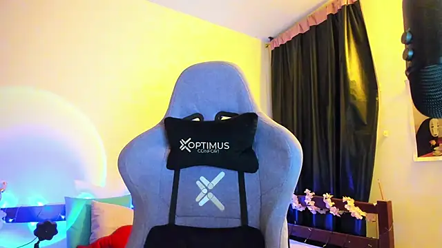 _Moon_Johnson webcam