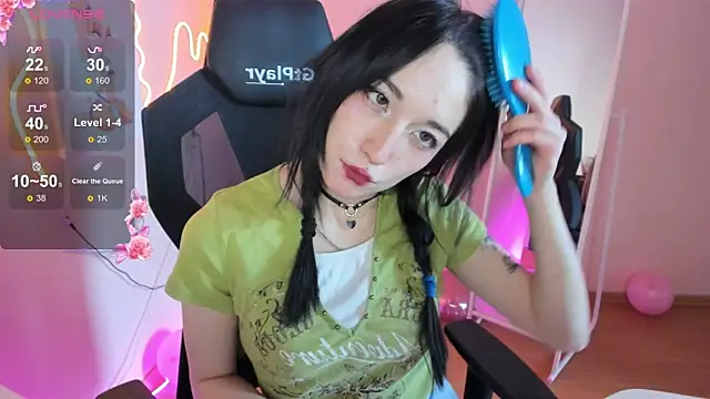 AliceeinWonderlanddd webcam