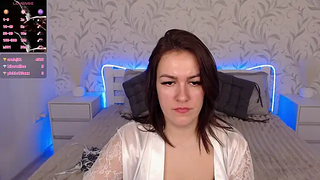 b1ushf1owerr - B1ushf1owerr's free webcam - UK Sex Cams