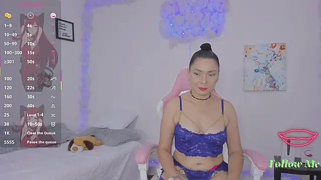 milfaaura - MilfAaura's free webcam