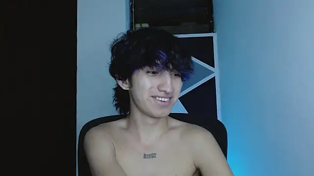 littlextreme - Littlextreme's free webcam - UK Sex Cams