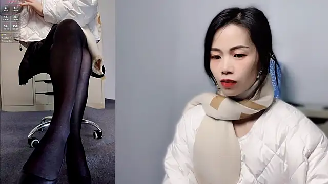 Lynnalltop-165-KeKe webcam