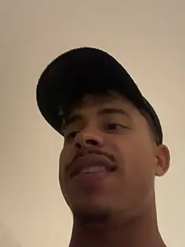 AlexActive Live Webcam on Stripchat