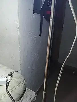 KarameloVzla Live Webcam on Stripchat