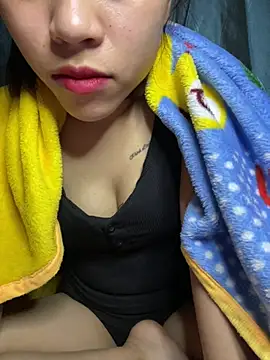 Lyly69699 webcam