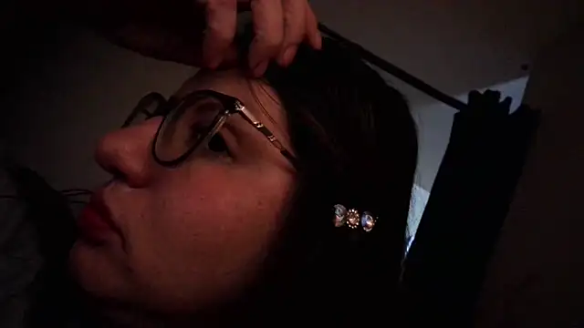 AnnyelinnaLove webcam