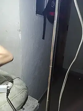 KarameloVzla Live Webcam on Stripchat