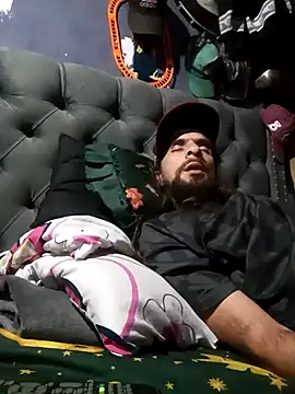 hairy_mannn Live Webcam on Stripchat