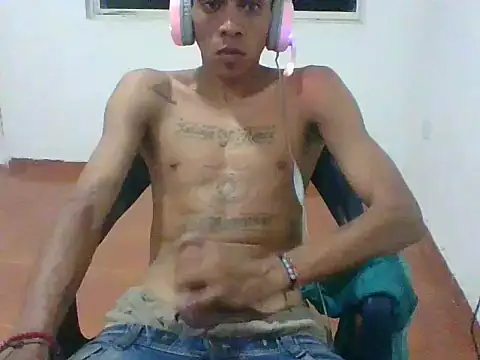 Skinny_horny_boy webcam