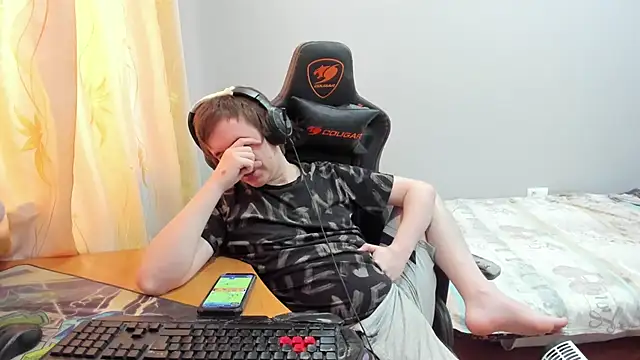 iliaskrislove webcam