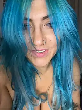 LittleMissEeve webcam