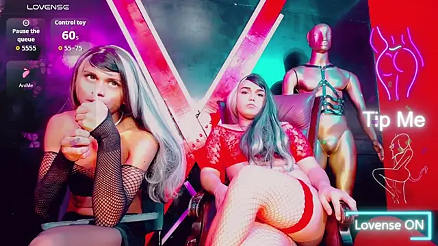 Cristal_and_noha webcam