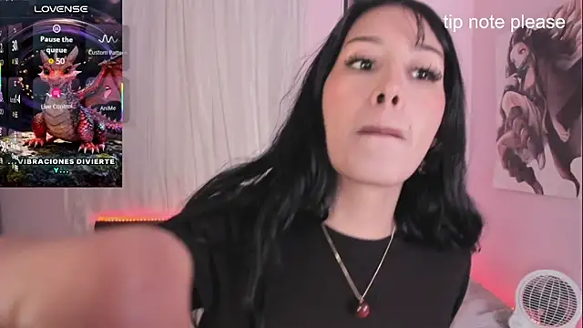 Miss_Charlottet webcam