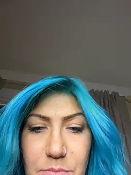 LittleMissEeve webcam