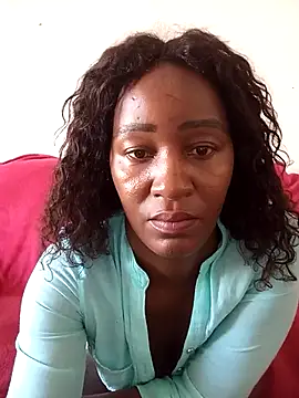 sluttylaura21 webcam