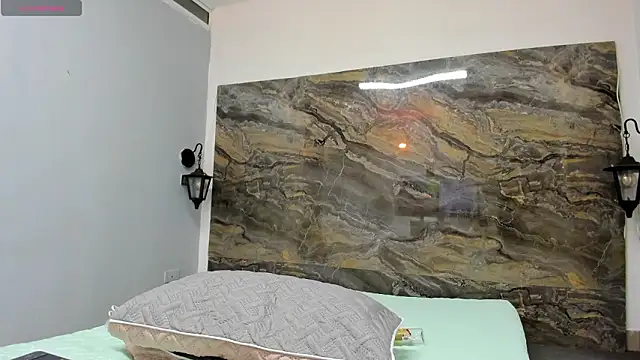 vellotouch - VelloTouch's free webcam - UK Sex Cams