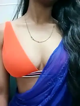 roja__ - Roja__'s free webcam - UK Sex Cams