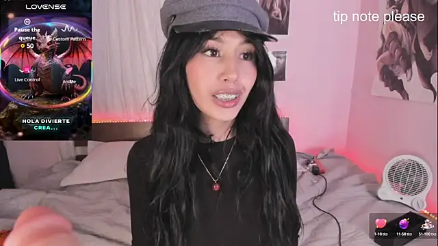 Miss_Charlottet webcam