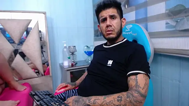 allison_max_tattoo webcam