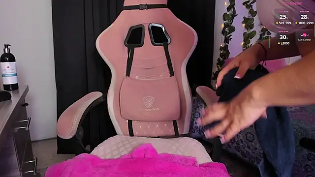 ashley_morgan_18 webcam