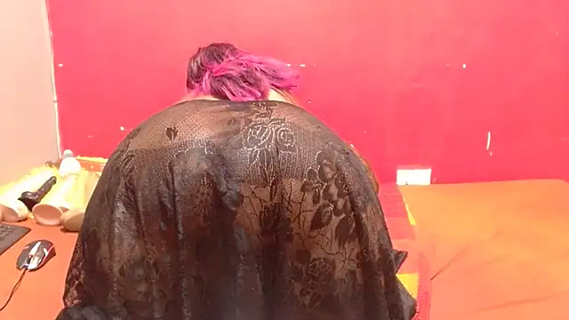 MatureBootyBabe4Uxx webcam