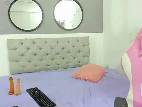 Sophie_and_andress webcam