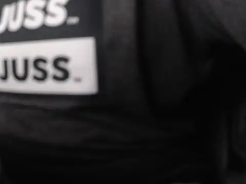 poneihetero (M young) - aberto a parceira de show em CWB - PR