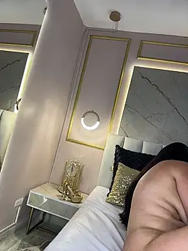 VioletaMaddox webcam