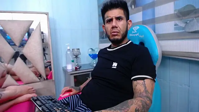 allison_max_tattoo webcam