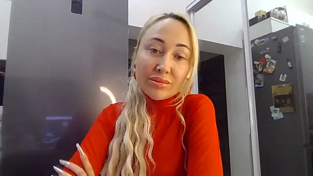 nanagold2992 - NanaGold2992's free webcam