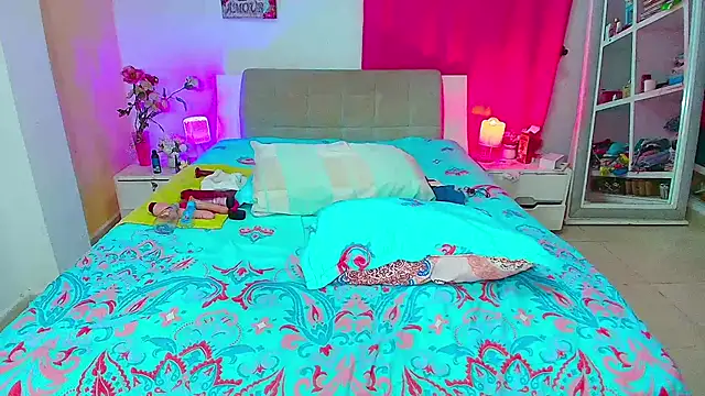 Kendralove31xxx webcam