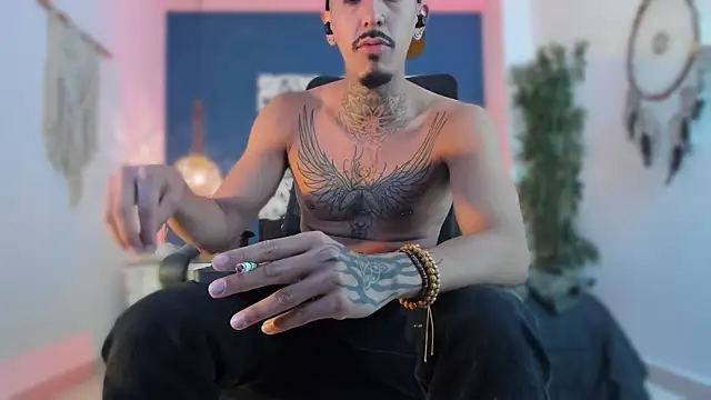 Donovan_Desmond webcam