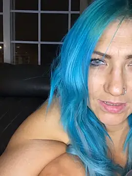 LittleMissEeve webcam