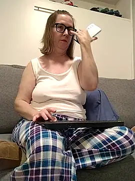 Webcam Model (SweetandNaughty1)  is live.Free join now!