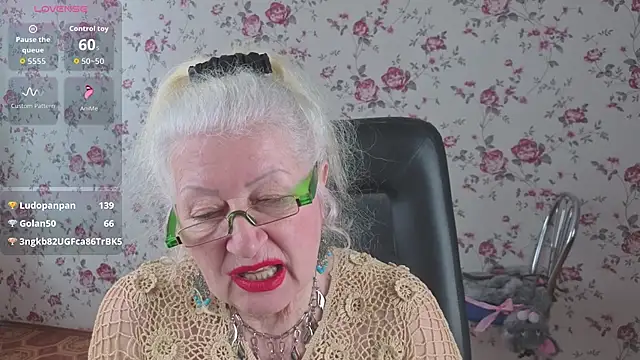 Maya_Mayflower webcam