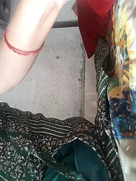 LOVELYKAJALBHABHI webcam