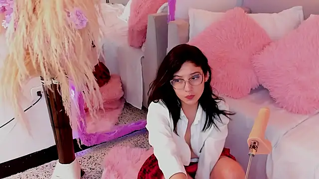 kelly_666 - Kelly_666's free webcam - UK Sex Cams