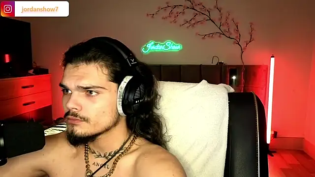 JordanShow webcam