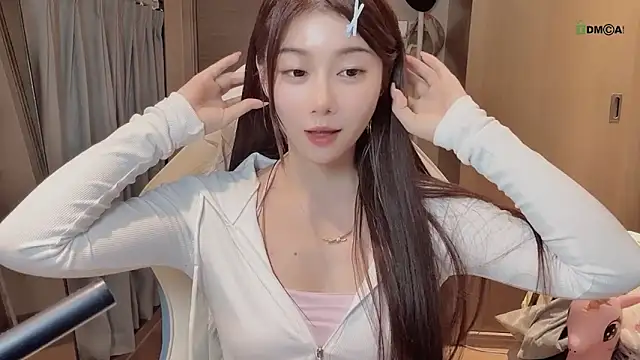 美女Makinghappymyself_在线直播