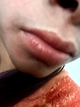 Webcam Model (Aaisha-16)  is live.Free join now!