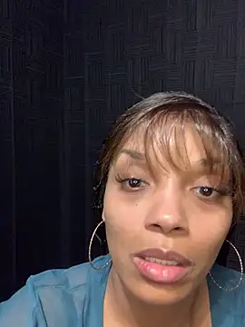 Rakiyahcharms webcam