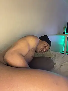 BIGBLACKLEGDAXXX webcam