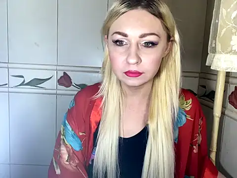 bettyaquax - BettyAquaX's free webcam