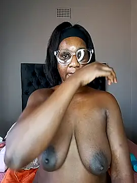 BLACKGODDESS78 webcam
