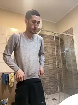 gionnytav - Gionnytav's free webcam - UK Sex Cams