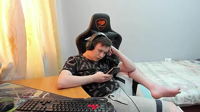 iliaskrislove webcam