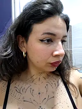 Aria_Bennett21 webcam