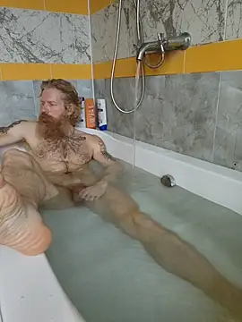 Gingerbeard40 webcam