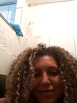 LoiraQuente69 webcam