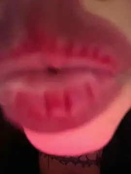 Webcam Model (JIORYOvO) is live